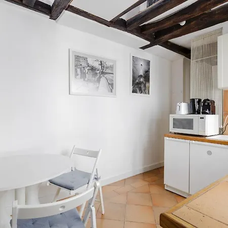 Apartament Les Enfants Rouges Paryż